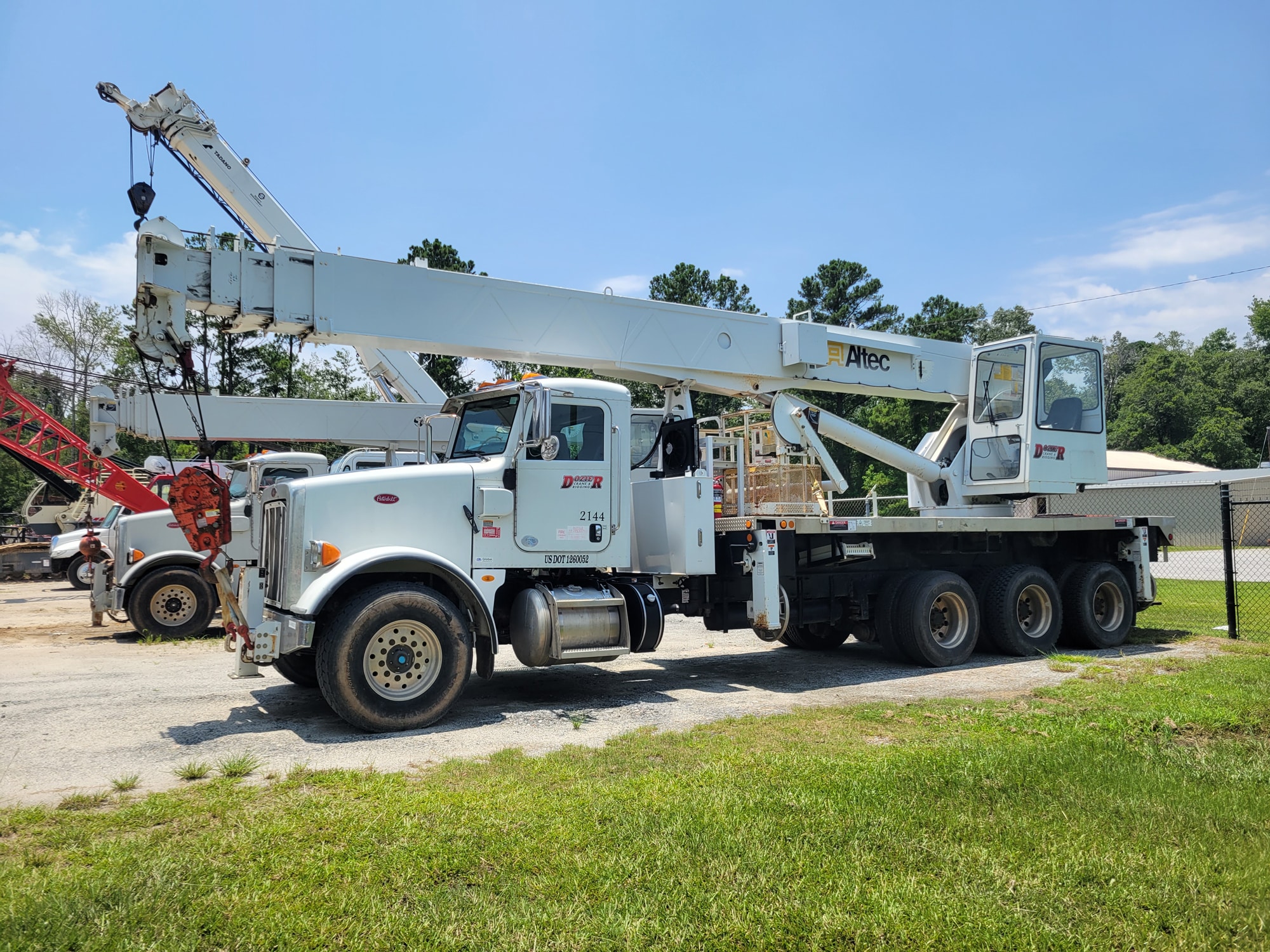 Boom Truck Cranes | Boom Trucks for Sale | Dozier Crane & Machinery Co.