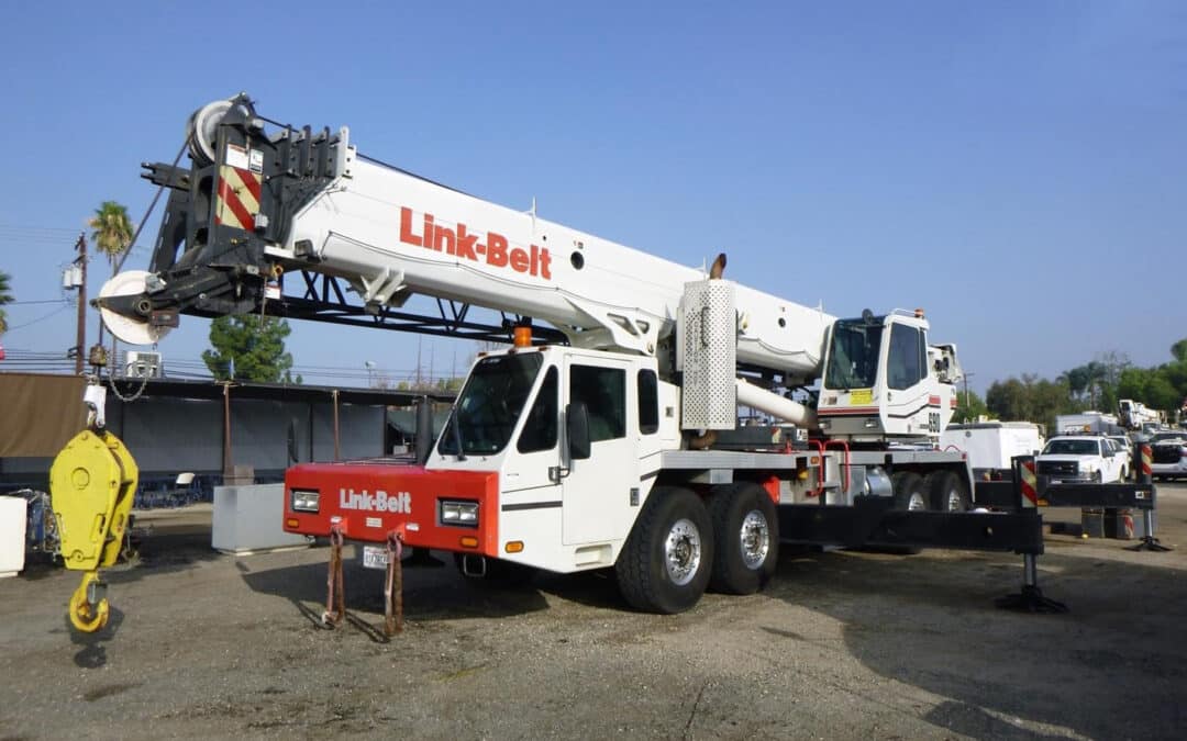 2009 Link-Belt HTT-8690 90-Ton Truck Crane For Sale